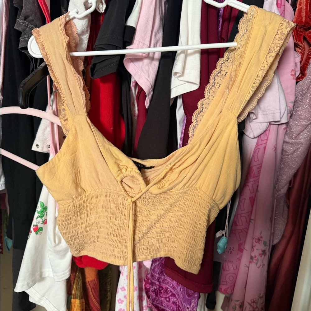 Forever 21 Women's Yellow Lace Trim Top